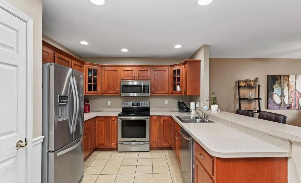 Entire Townhouse Close To Hershey Park *