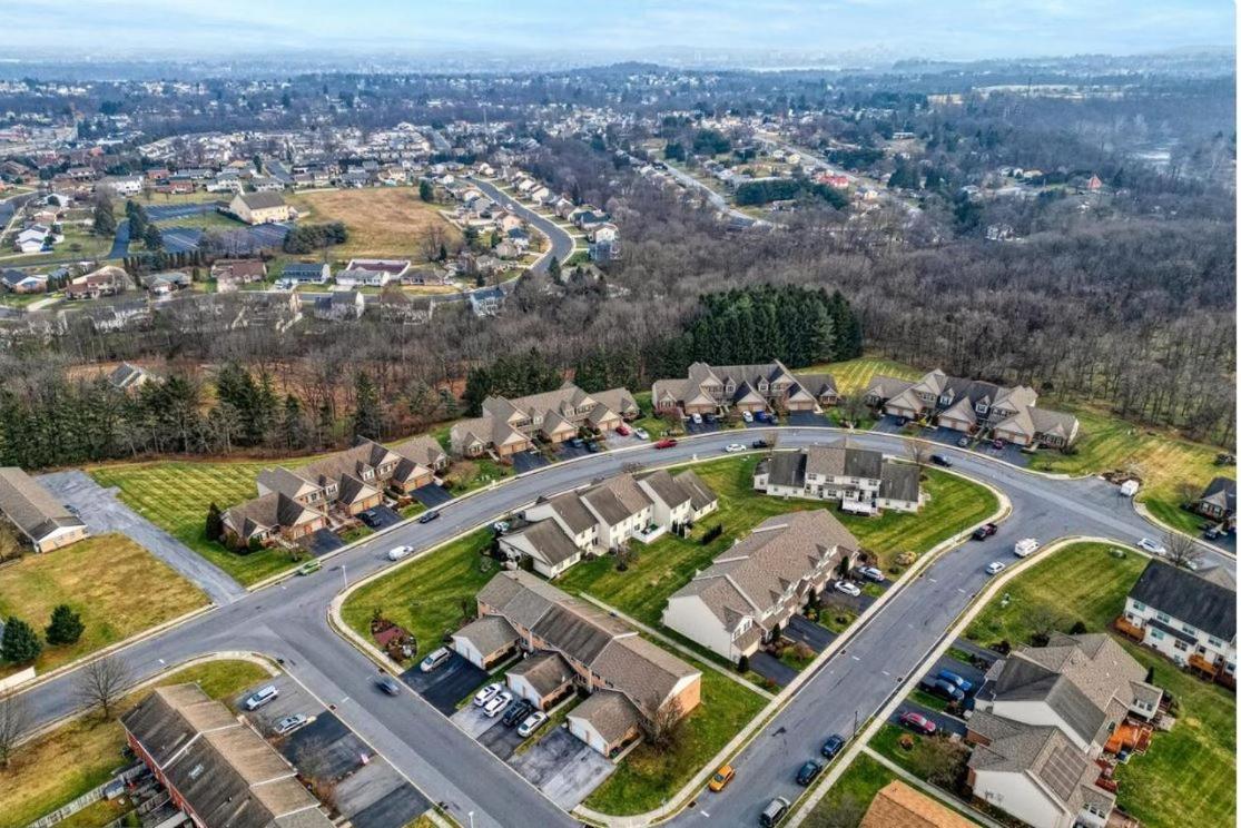 Entire Townhouse Close To Hershey Park Enola